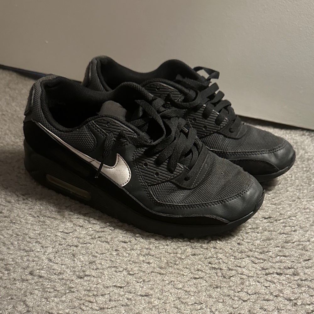 Men’s Size 9 Nike Air Max 90s